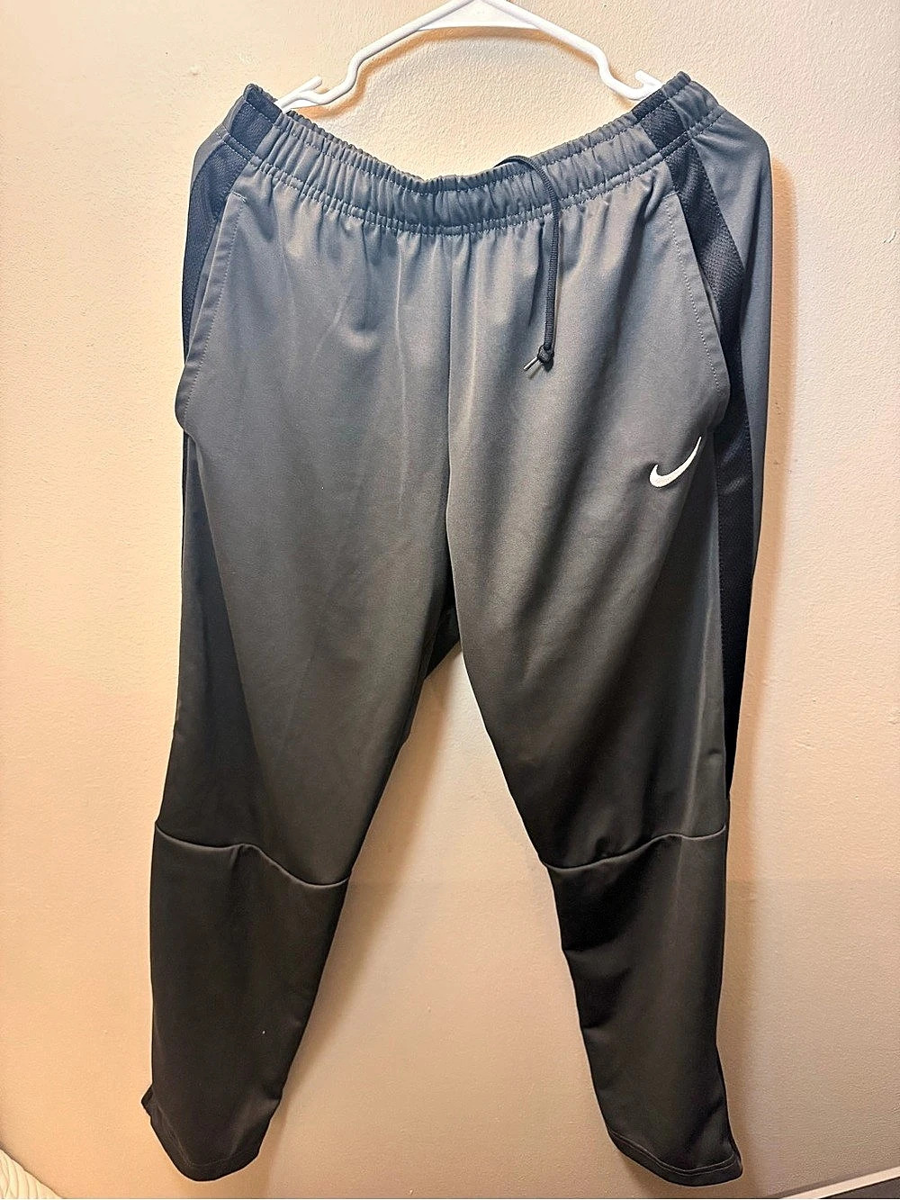 Nike Therma-FIT Tapered Training Pants Black Large